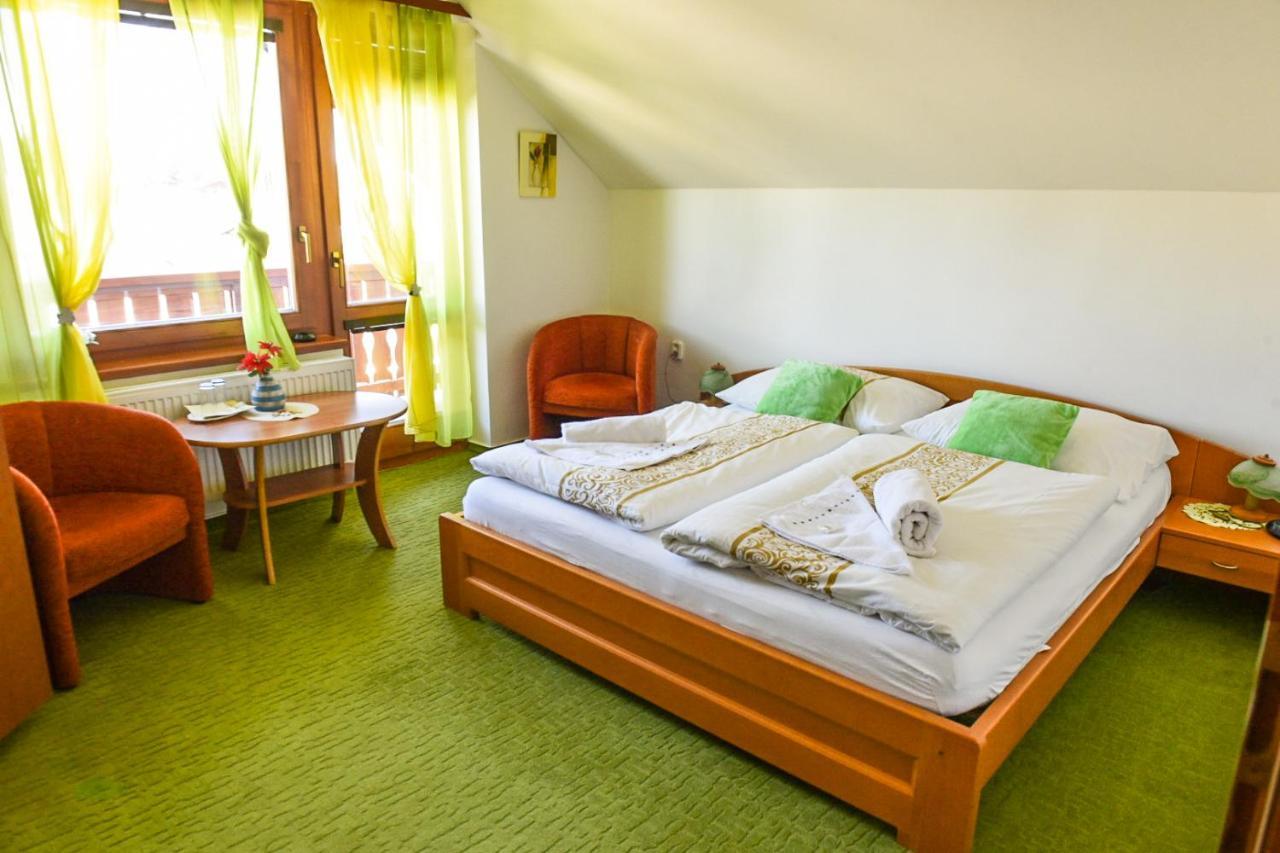 Villa Felicity Nova Lesna Luaran gambar