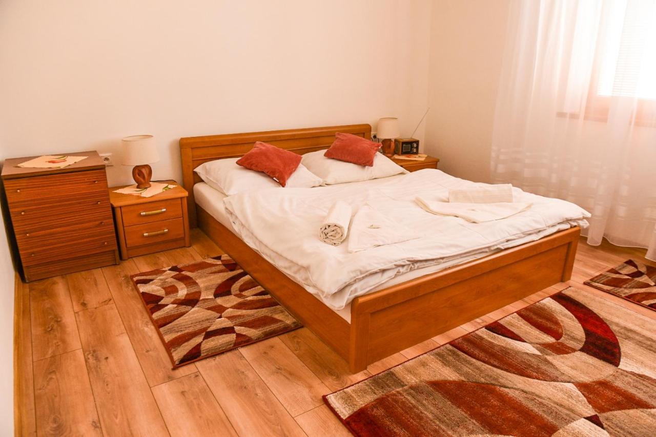 Villa Felicity Nova Lesna Luaran gambar